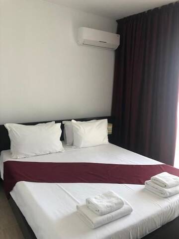 Фото номера Двухместный номер с 1 кроватью Отель Academy Hotel г. Венус 8