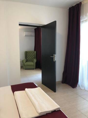 Фото номера Апартаменты Отель Academy Hotel г. Венус 8